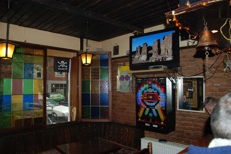 Tresen und Sitzbereich im Otzentreff